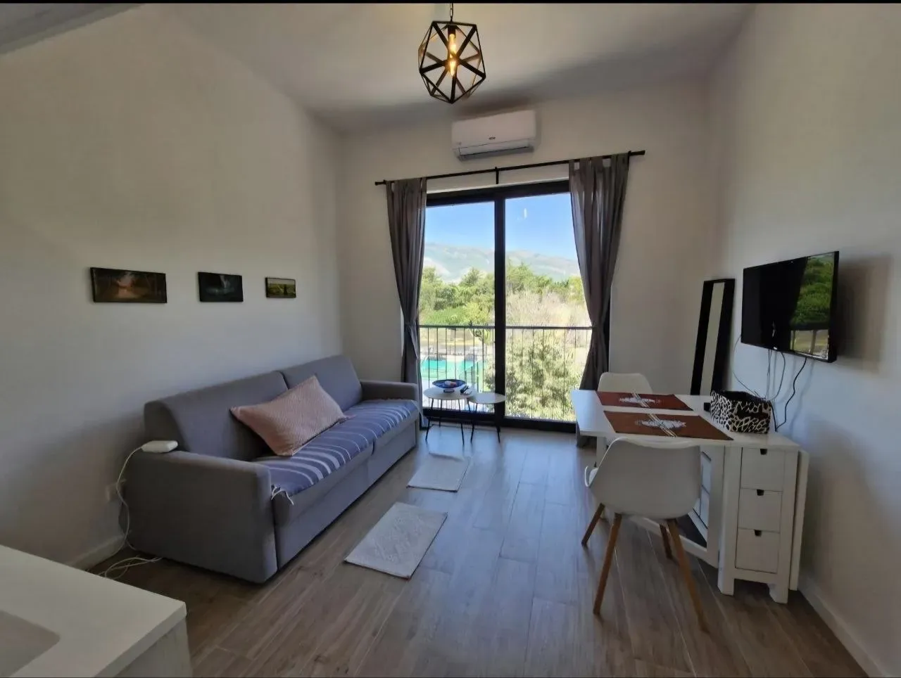 Mini Condos 16DL, apartman u oblasti Jadranska magistrala, stan 16, Donja Lastva, 85320 Tivat, Montenegro
