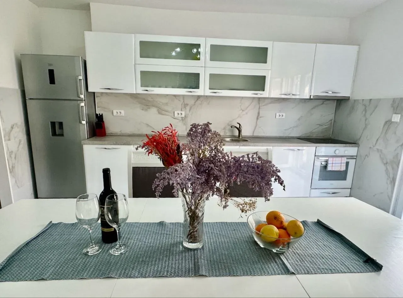 Porta House, apartman u oblasti Marići I 4, 85630 Tivat, Montenegro