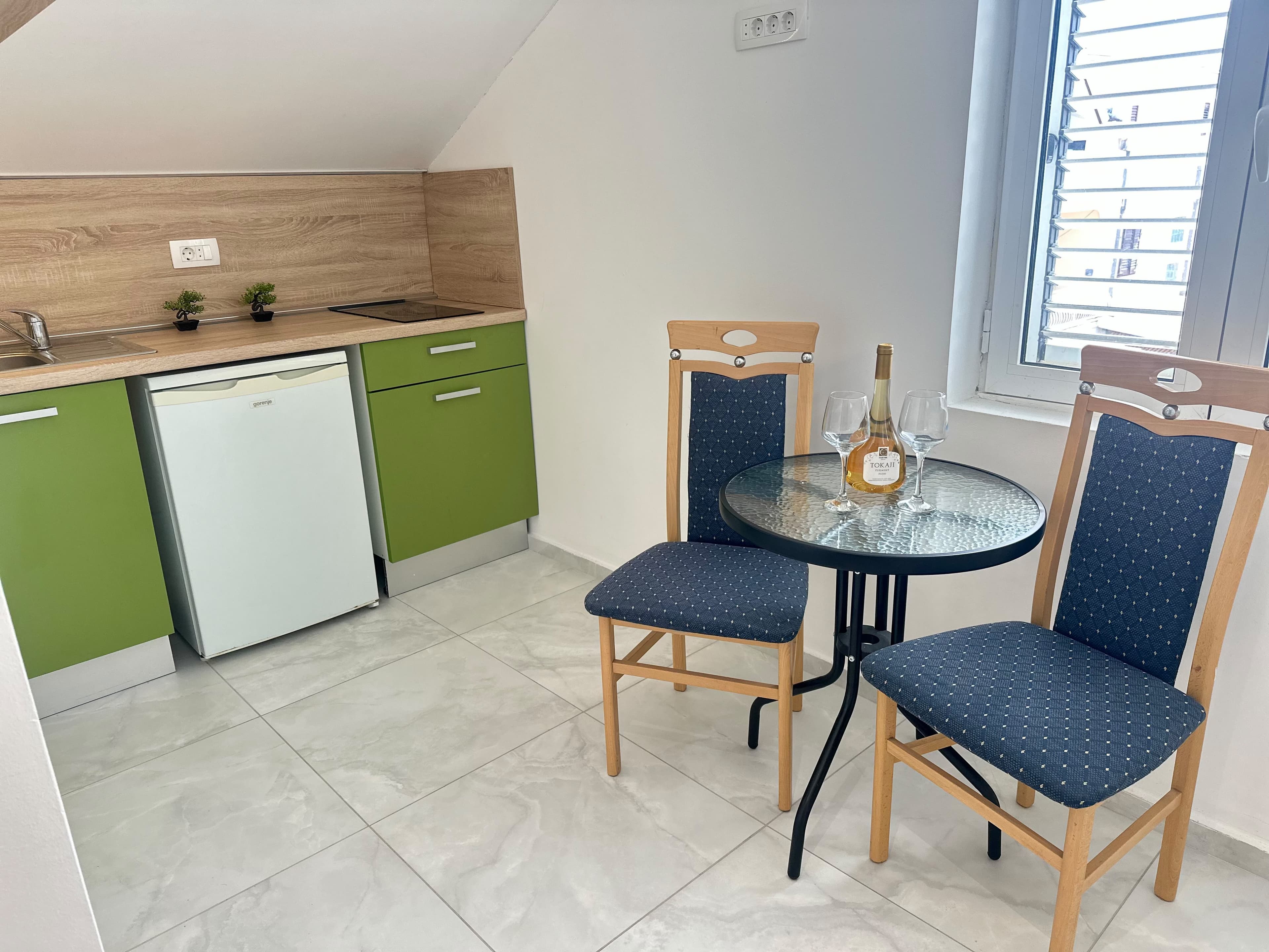 Olea Apartments - No. 2, apartman u oblasti Seljanovo, Tivat